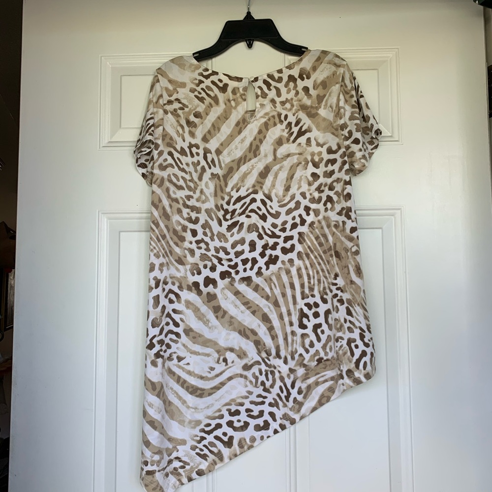 Chicos Asymmetrical Animal Print Top - size Small - Picture 4 of 7